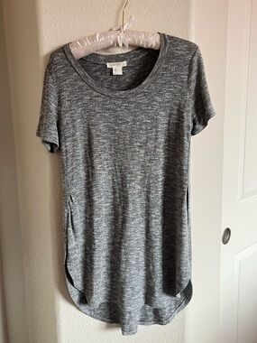 love, Fire Heather Gray Short-Sleeve Tunic Tee, Slit Openings up the Side
